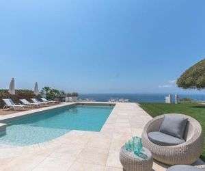 Luxury villa Luna on the cliff w/ heated pool Puig de Ros Spain