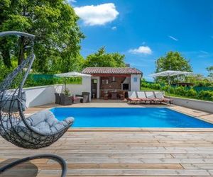 House Smoky with private pool Pazin Croatia