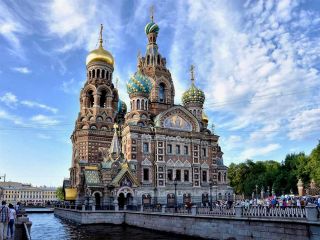 Smart studio apartment on Nevsky prospect