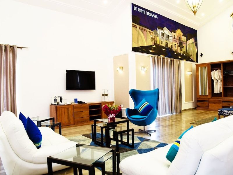 Hotel Photo 6