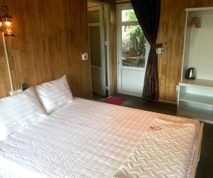 Catba Oasis Bungalows Cat Ba Island Vietnam