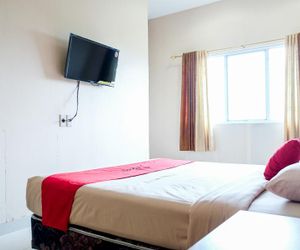 RedDoorz Plus near Living World Pekanbaru Pakanbaru Indonesia