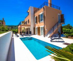 Holiday house with pool, Vila Relax Brac Island Croatia