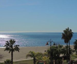 Moderno Atico de playa Frente al Mar. Puerto Marina. Benalmadena Spain