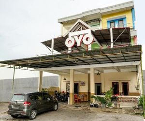 OYO 475 Kartika Syariah Residence Surabaya Indonesia