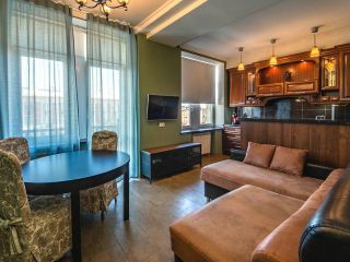 Flat by Novocherkasskaya Metro + eng/fr