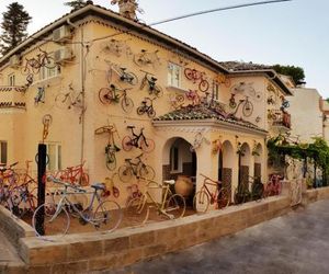 La Casa De Las Bicicletas Cazorla Spain
