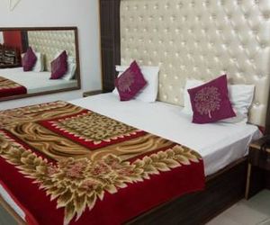 Delightful Stay Over looking Himalayas Mussoorie India
