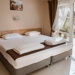 NearBy Hotel
