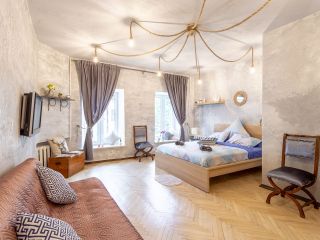 Wonderful apartment near by Kazansky cathedral