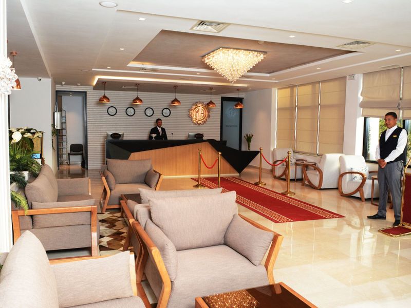 Hotel Photo 1