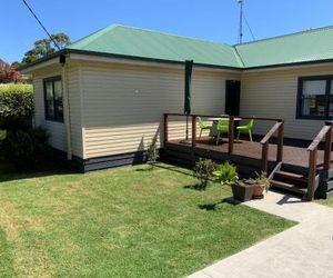 VINTAGE SUNRISE - PET FRIENDLY (OUTSIDE ONLY) Inverloch Australia