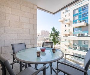 Agan Building - 2 Bedrooms with Terrace and Parking Jerusalem Israel