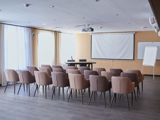 Отель "VOX Hotel"