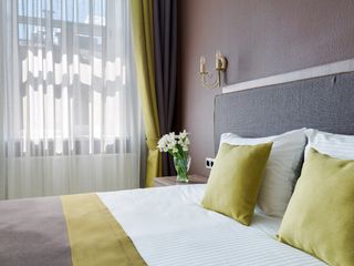 Отель "VOX Hotel"