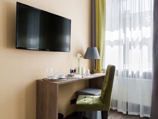 Отель "VOX Hotel"