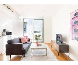 Trendy apartment close to uni, city, Newtown Camperdown Australia