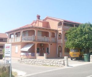 Apartments Sandra Lopar Croatia