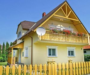 Holiday Home Balaton H477 Balatonkeresztur Hungary