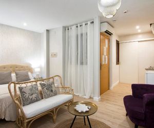 Studio-Downtown for people with reduced mobility Granada Spain