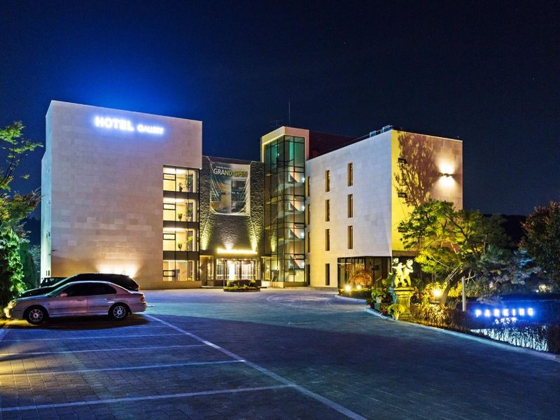 Hotel Photo 6