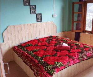 Apple field house Manali India