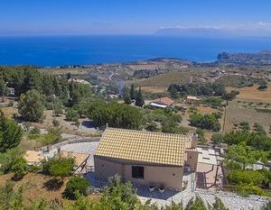 VILLA CLAUDIA Castellammare del Golfo Italy