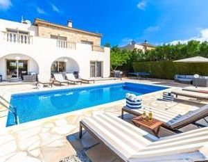 Villa Siesta Peyia Cyprus