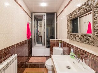 Апартаменты в Центральный район — 60 кв. м., спальни: 2, собственных ванных: 1