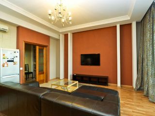 Апартаменты в Центральный район — 50 кв. м., спальни: 1, собственных ванных: 1
