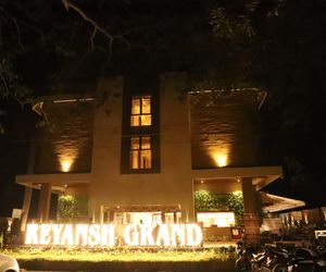 Hotel Reyansh Grand Bordi India