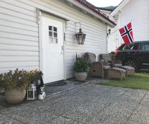 Koselig Landsbyhus i Nordfjord Nordfjordeid Norway