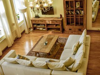 Guest Apartment at Canal Griboedova 10