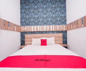 RedDoorz near Plaza Simpang Lima Semarang Indonesia