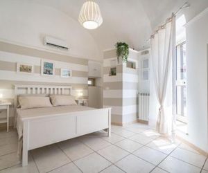 Mestmichè - Piazza Moro Polignano a Mare Italy