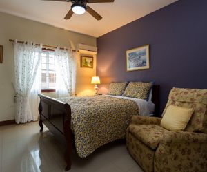 New Kingston Guest Apartment at Inglaterra I Kingston Jamaica