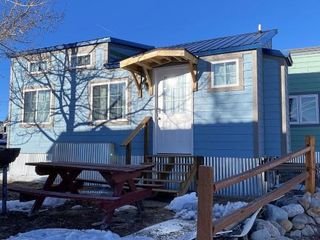 Фото отеля Tiny House Leadville Colorado