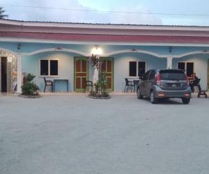 Mazza Nur Motel Pantai Tengah Malaysia
