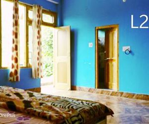 SPOT ON 38054 Himalayan Guest House Kasol India