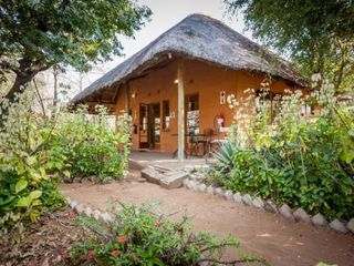 Фото отеля African Sunsets (Bophirimo Self-Catering Guest House)