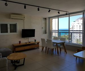 Isra Home Apartment Haatsmaut Bat Yam Israel