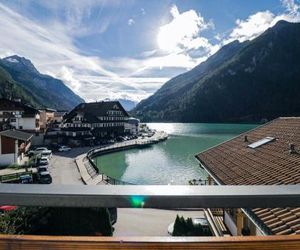 una civetta sul lago Alleghe Italy