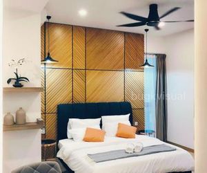 Luxury Seaview Family Suite by Little Cabin Tanjung Tokong Malaysia