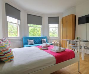 Private studio close to Metro #E2 Wembley United Kingdom