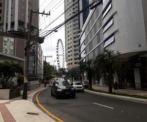 Ótimo Apto. 180 metros do Mar Balneario Camboriu Brazil