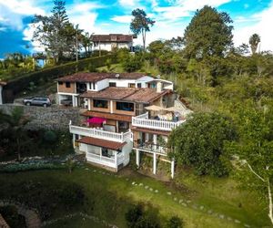 Serendipity Hospedaje Boutique Guatape Colombia