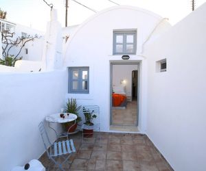 Mylopetres Oia Greece