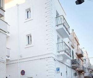Le lamie di via Dante Polignano a Mare Italy