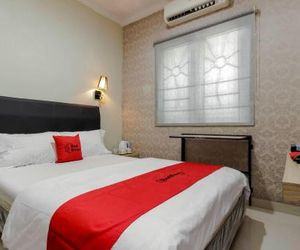 RedDoorz Plus near Lippo Cikarang Mall Bekasi Indonesia