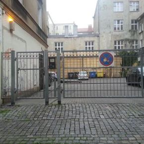 NearBy Hotel